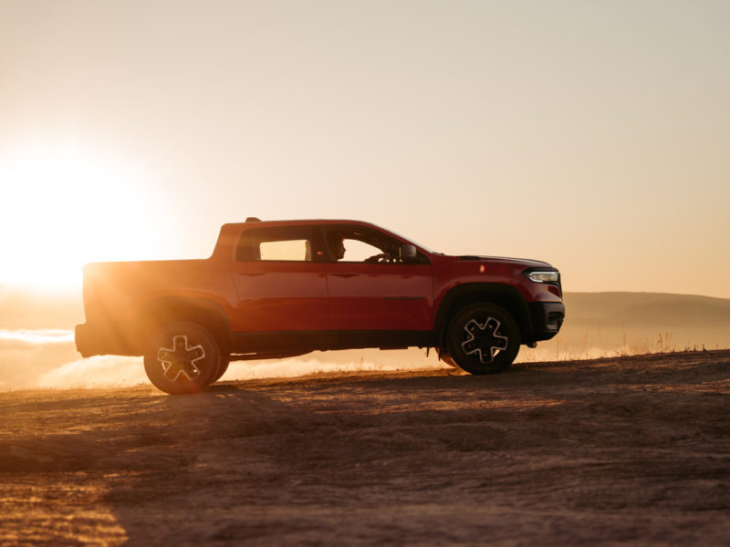 En bild på en RAM Rampage diesel i solnedgång